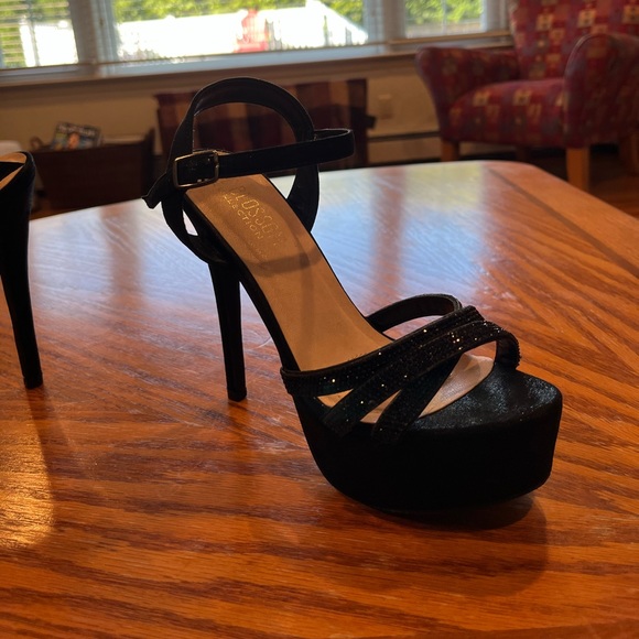 Black shimmer high heels - Picture 5 of 9